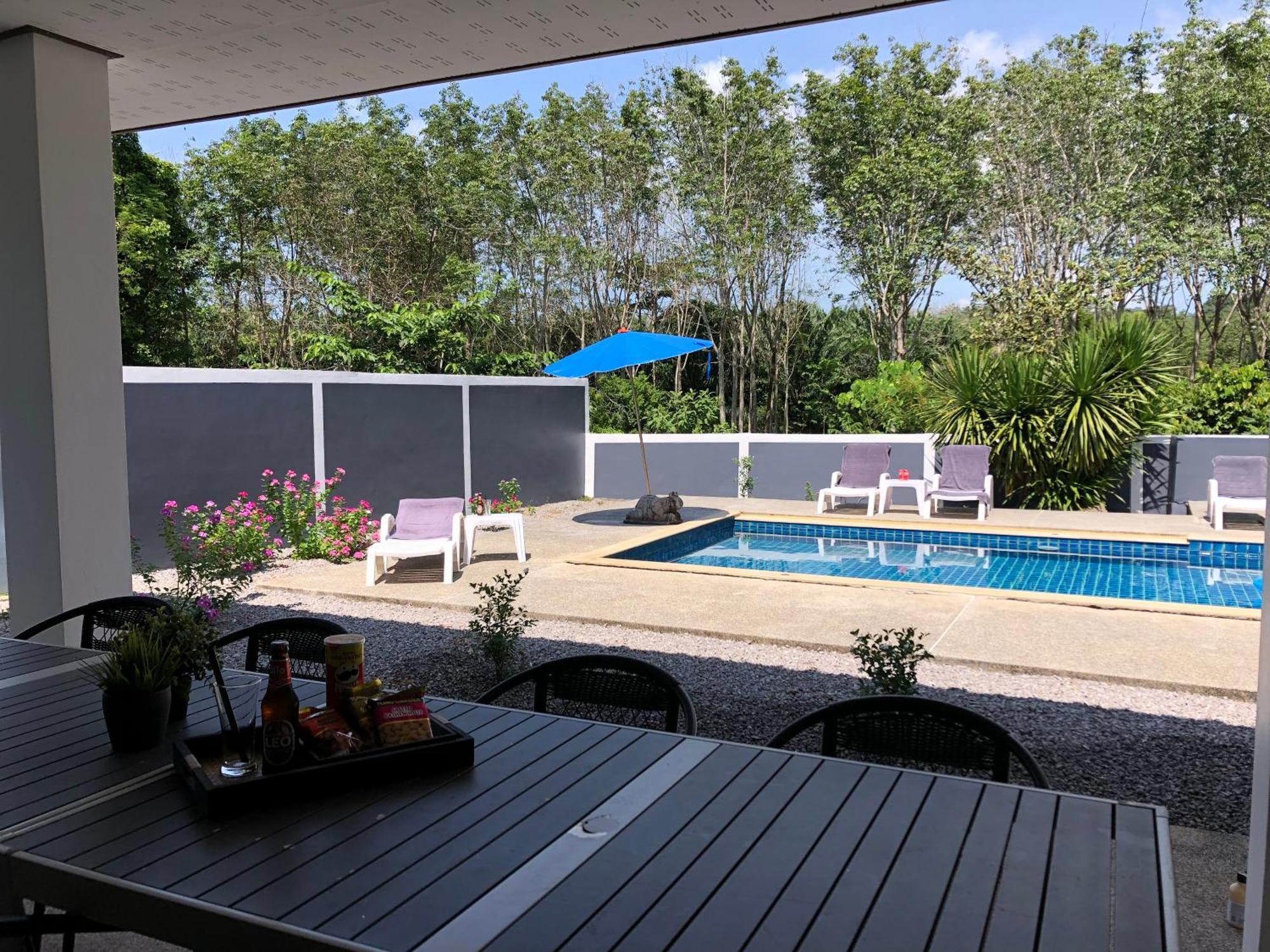 Kongsai Private Poolvilla In Klong Khong *