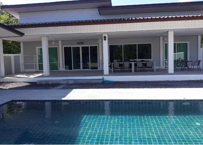 Kongsai Private Poolvilla In Klong Khong