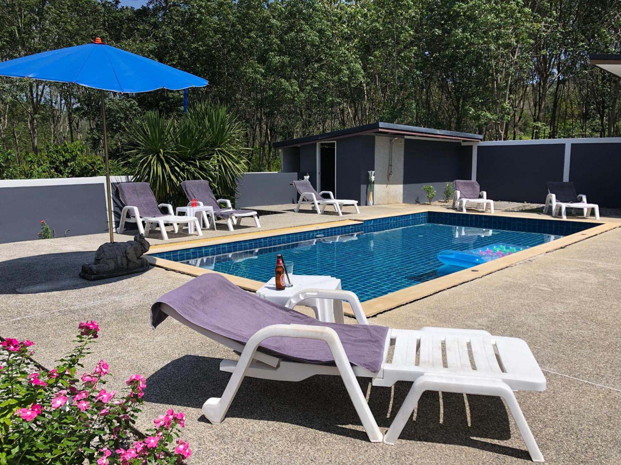 Kongsai Private Poolvilla In Klong Khong
